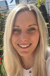 Femme célibataire 34 ans à Annecy