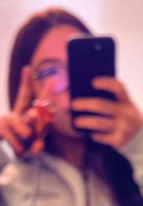 Petite coquine  de 19ans de plan-cul-yssamat