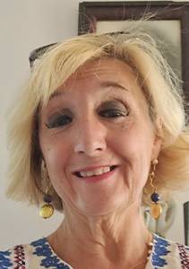 Femme célibataire 61 ans à Paris-19e