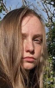 Femme célibataire 21 ans à Paris-14e