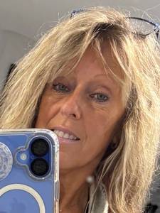 Femme célibataire 57 ans à Namur