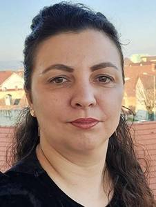 Femme célibataire 50 ans à Versailles