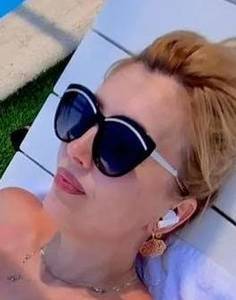 Femme célibataire 34 ans à Lille