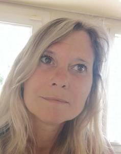 Femme célibataire 33 ans à Troyes
