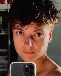 Femme célibataire 27 ans à Chambery