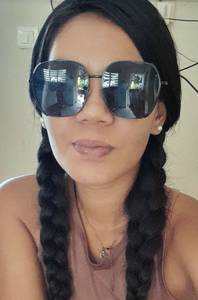 Lolita, femme coquine de 18 ans - Nuku-Hiva