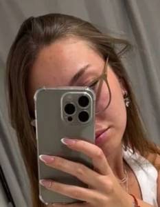Lea18ans, femme coquine de 18 ans - Ille-et-Vilaine