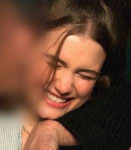 Femme célibataire 21 ans à Toulon