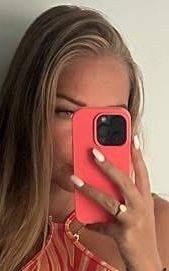 Femme célibataire 34 ans à Evry
