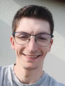 Photo du profil Lonnie, 29 ans à Villette-lès-Dole