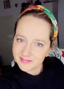 Femme célibataire 42 ans à Paris-9e