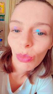 Femme célibataire 24 ans à Laval