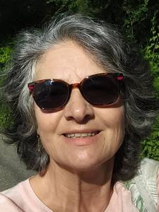 Femme célibataire 63 ans à Dax