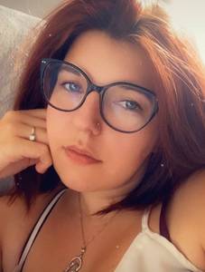 Femme célibataire 27 ans à Toulouse