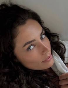 Femme célibataire 33 ans à Reims