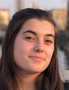 Femme célibataire 22 ans à Bordeaux