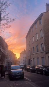 Femme célibataire 18 ans à Lyon