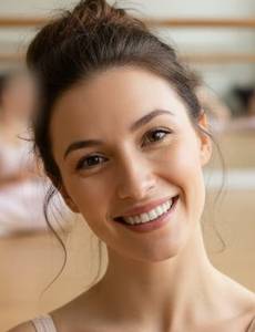 Charl�ne 34 ? Montlu�on | H�tesse d?accueil | Danse classique ? | Soir�es lecture & caf�s cosy| Calme & douceur only ??