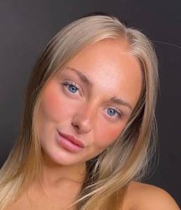 Femme célibataire 28 ans à Amiens