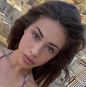 Petite coquine  coquine à plan-cul-crosey-le-grand