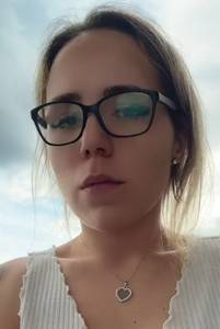 Femme célibataire 35 ans à Angers