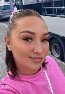 Zayra9613, femme coquine de 18 ans - Badalona