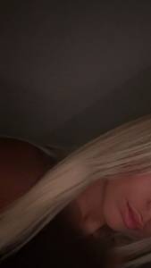 Femme célibataire 20 ans à Nimes