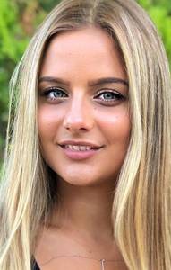 Petite coquine  de 27ans à plan-cul-vraiville