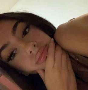 Femme célibataire 23 ans à Toulon
