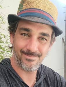 Tu veux prendre contact? célibataire 42 ans