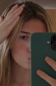 Helena_dchp, femme coquine de 19 ans - Hauts-de-Seine