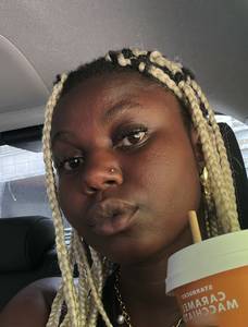 Femme célibataire 22 ans à Dax