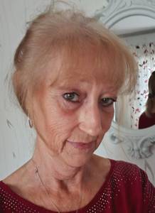 Femme célibataire 65 ans à Caen