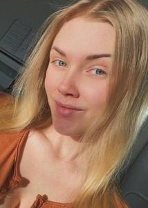 Caroline54