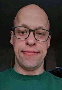 Tu veux prendre contact? célibataire 18 ans