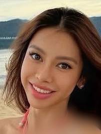 Connie rencontre avec Connie