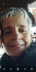 Femme célibataire 58 ans à Nantes