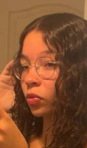 Lilou, femme coquine de 18 ans - Vende