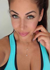 Femme célibataire 45 ans à Rochefort