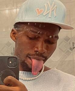 Photo du profil Robert, 21 ans à Charleville-Mézières