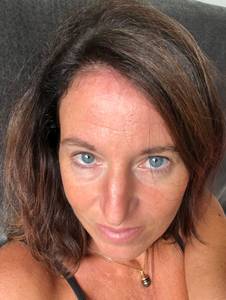 Petite coquine   à bas-rhin