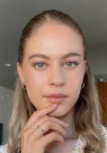 Femme célibataire 34 ans à Paris