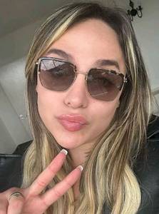 Femme célibataire 27 ans à Puy-en-Velay