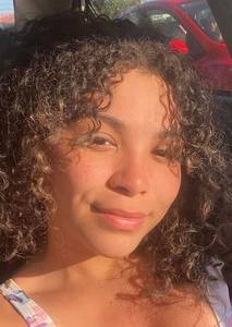 Femme célibataire 24 ans à Angers