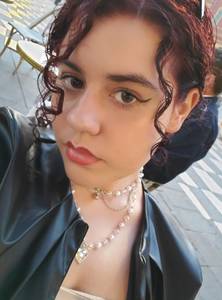 Femme célibataire 18 ans à Cannes