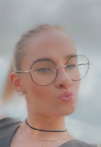Femme célibataire 21 ans à Saint-Brieuc