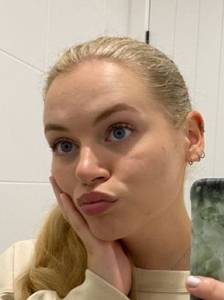 Rencontre coquine avec  super chaude de plan-cul-les-etages