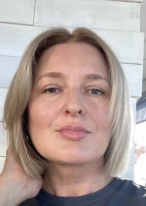 Femme célibataire 48 ans à Rennes