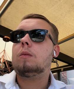 Matteoonlyfa, femme coquine de 21 ans - Somme