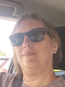 Femme célibataire 45 ans à Angers